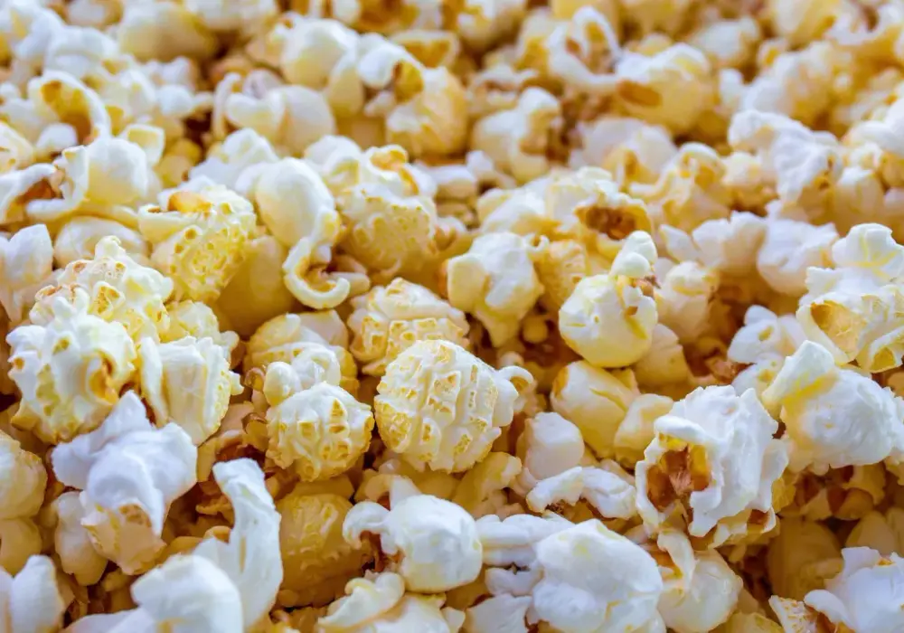 Jak zrobić popcorn w dieslu? Niebezpieczne eksperymenty w kuchni