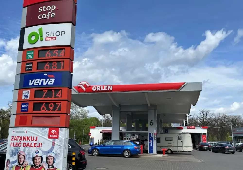 Czy olej napędowy paruje? Poznaj prawdę i różnice z benzyną