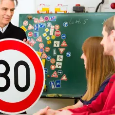 Jak zdać teorię z prawa jazdy - skuteczne metody i porady, które działają
