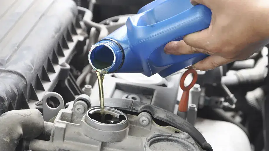 Zdjęcie Jaki olej do silnika Hatz Diesel? Uniknij błędów i wybierz najlepszy produkt!